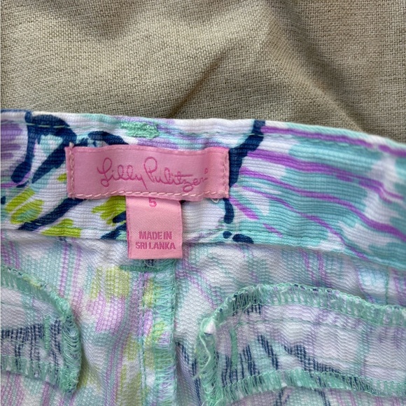 Lilly Pulitzer girl’s Oh Shello shorts size 5 - Picture 3 of 6
